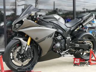  Yamaha YZF-R1