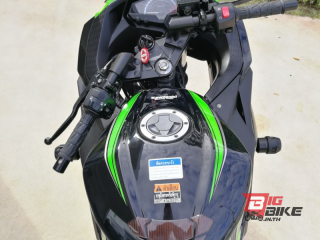  Kawasaki Ninja 300
