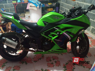  Kawasaki Ninja 300