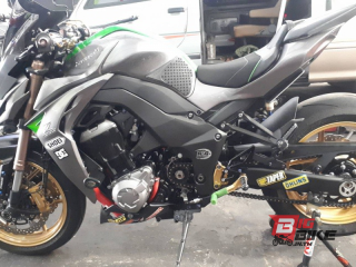  Kawasaki Z1000