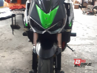  Kawasaki Z1000