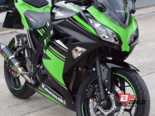  Kawasaki Ninja 300