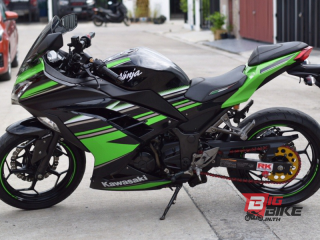  Kawasaki Ninja 300