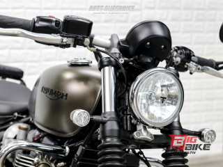  Triumph Bonneville Bobber