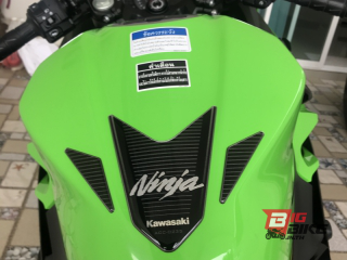  Kawasaki Ninja 400