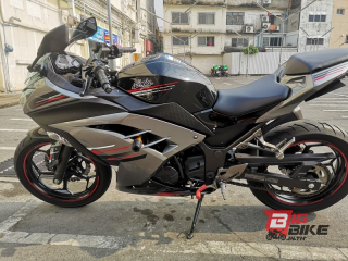  Kawasaki Ninja 250