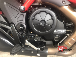  Ducati Diavel Carbon Y16