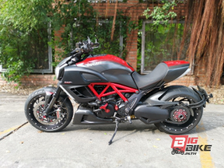  Ducati Diavel Carbon Y16