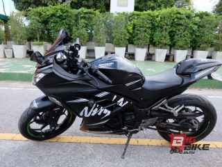  Kawasaki Ninja 300