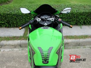  Kawasaki Ninja 300