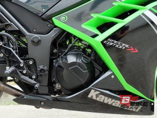  Kawasaki Ninja 300