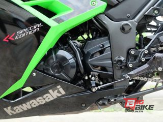  Kawasaki Ninja 300