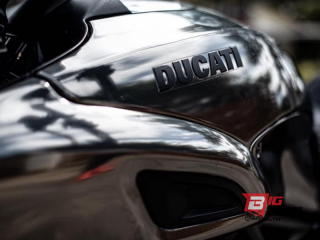  Ducati Diavel Carbon Y16