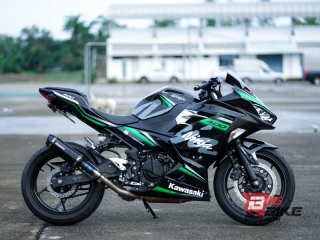  Kawasaki Ninja 400