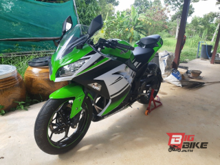  Kawasaki Ninja 300