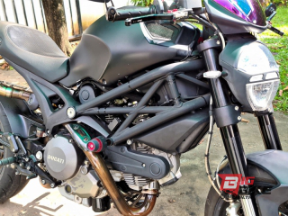  Ducati Monster 796