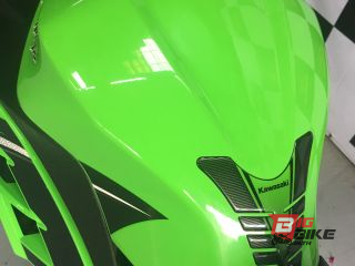  Kawasaki Ninja 300