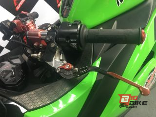  Kawasaki Ninja 300