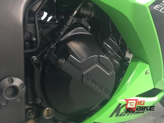  Kawasaki Ninja 300