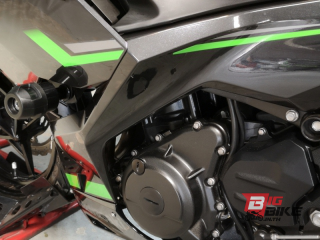  Kawasaki Ninja 400