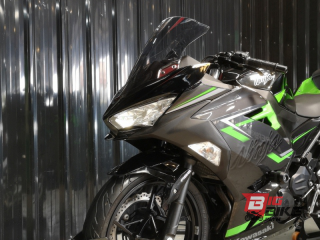  Kawasaki Ninja 400