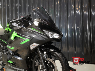  Kawasaki Ninja 400