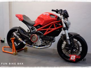  Ducati Monster 796