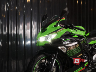  Kawasaki Ninja ZX-25R