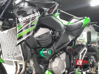  Kawasaki Z800