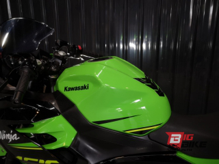  Kawasaki Ninja 400