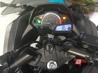  Kawasaki Ninja 300