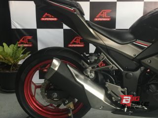  Kawasaki Ninja 300