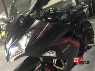  Kawasaki Ninja 300