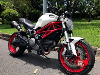  Ducati Monster 795