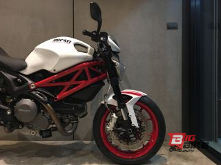  Ducati Monster 796