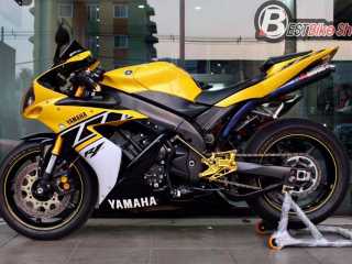  Yamaha YZF-R1