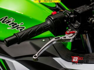  Kawasaki Ninja 300