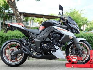  Kawasaki Z1000