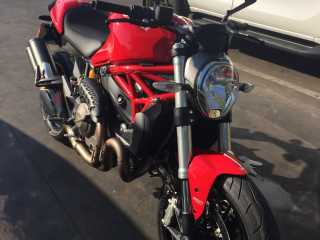  Ducati Monster 821