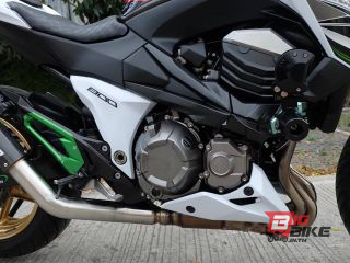  Kawasaki Z800