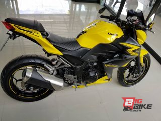  Kawasaki Z300