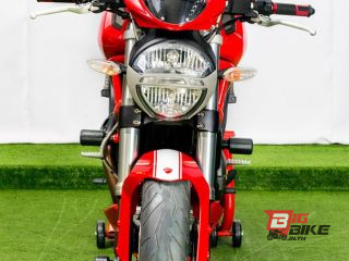  Ducati Monster 796