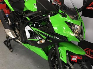  Kawasaki Ninja 250