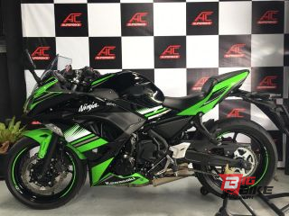  Kawasaki Ninja 650