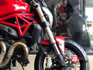  Ducati Monster 821