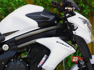  Kawasaki ER-6n ABS