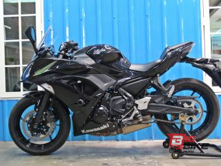  Kawasaki Ninja 650