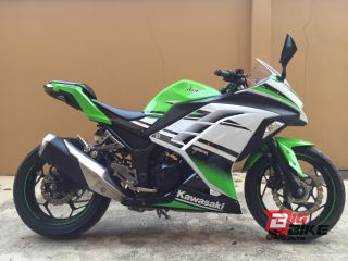  Kawasaki Ninja 300