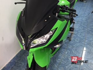  Kawasaki Ninja 300