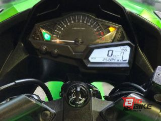  Kawasaki Ninja 300